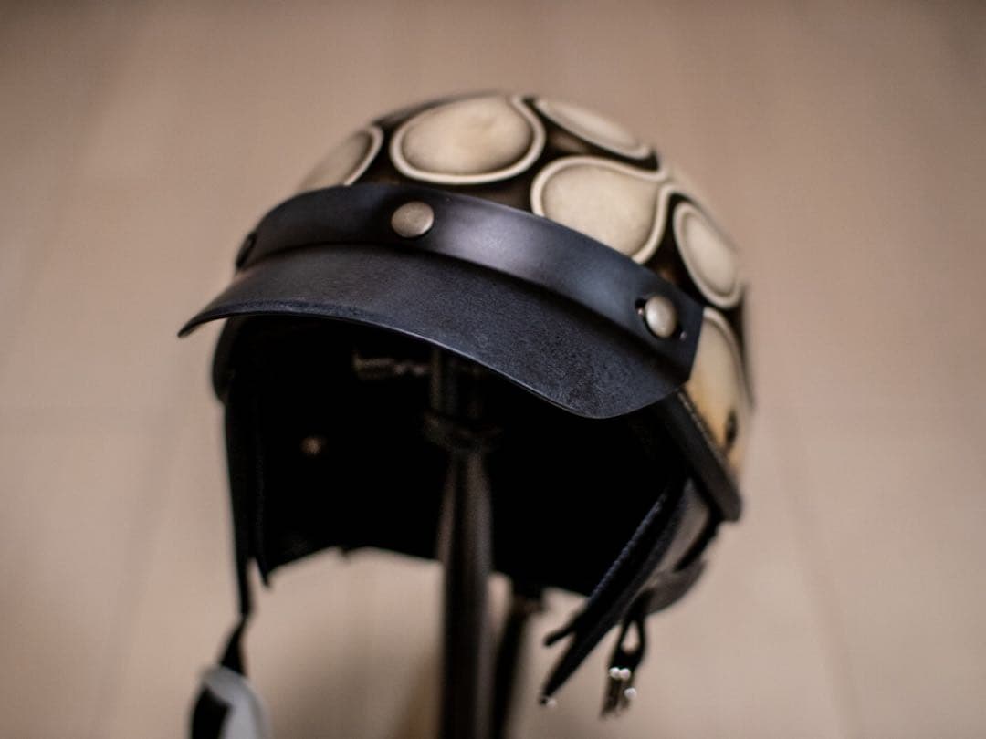 L 新品未使用　ポリヘル　ポリス　ヘルメット アイボリーエイジング黒フレア