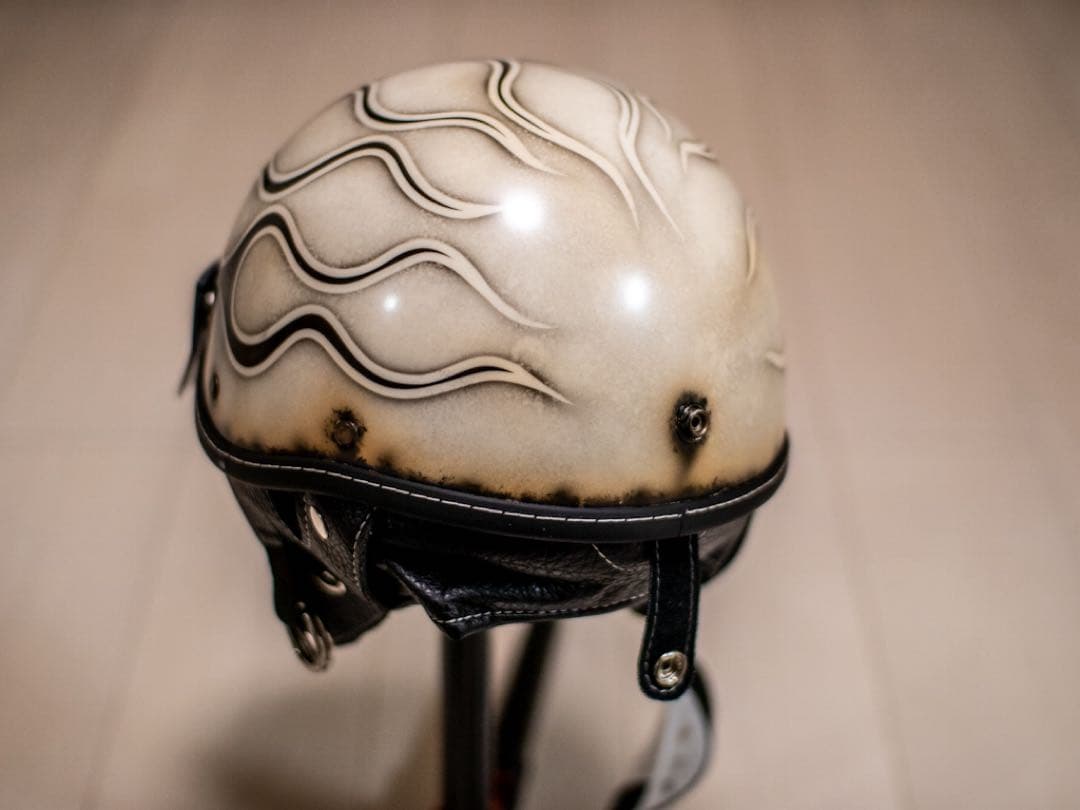 L 新品未使用　ポリヘル　ポリス　ヘルメット アイボリーエイジング黒フレア