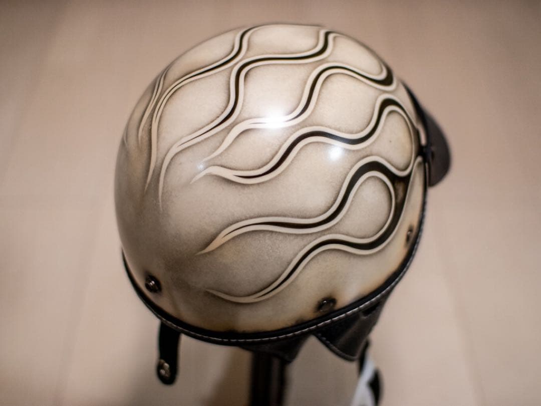 L 新品未使用　ポリヘル　ポリス　ヘルメット アイボリーエイジング黒フレア