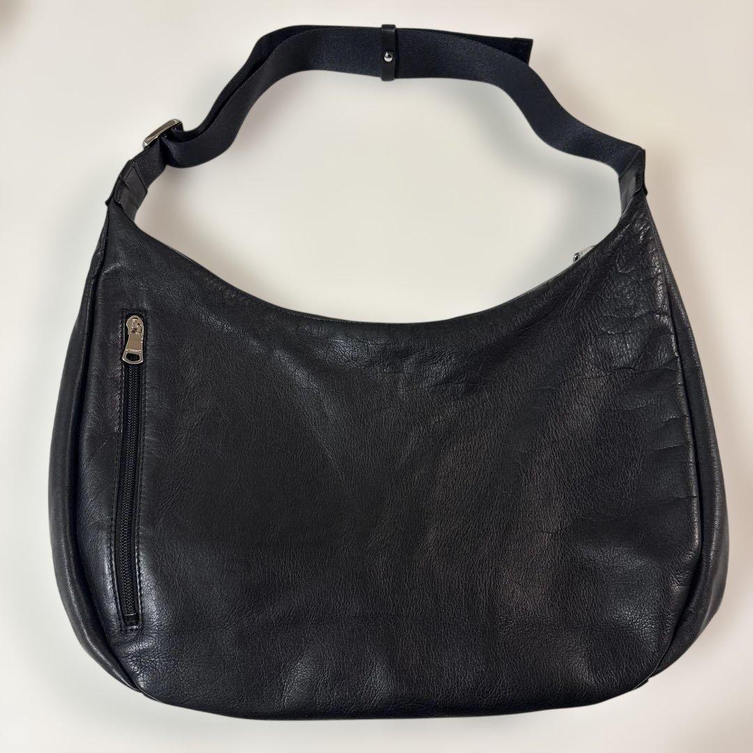 超美品ラシット今期A4入るソフトレザーラウンドビッグショルダーバッグ金具シルバー