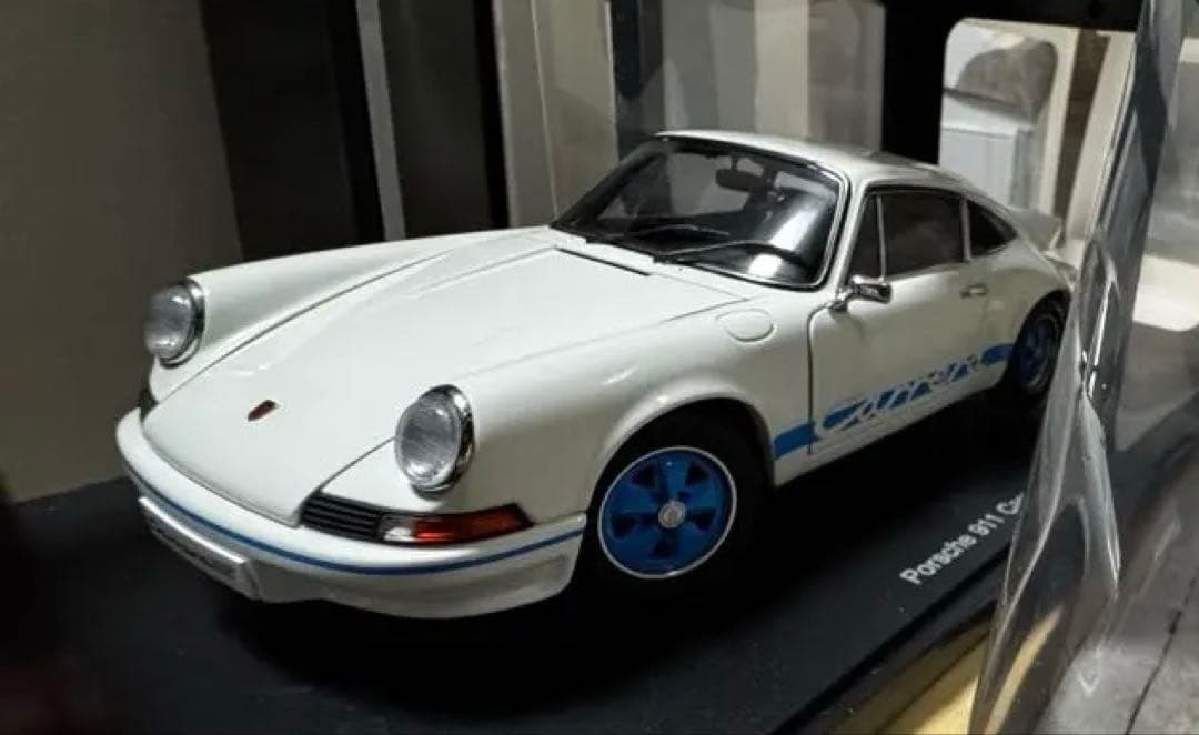 絶版 Porsche 911 Carrera RS 2.7 オートアート