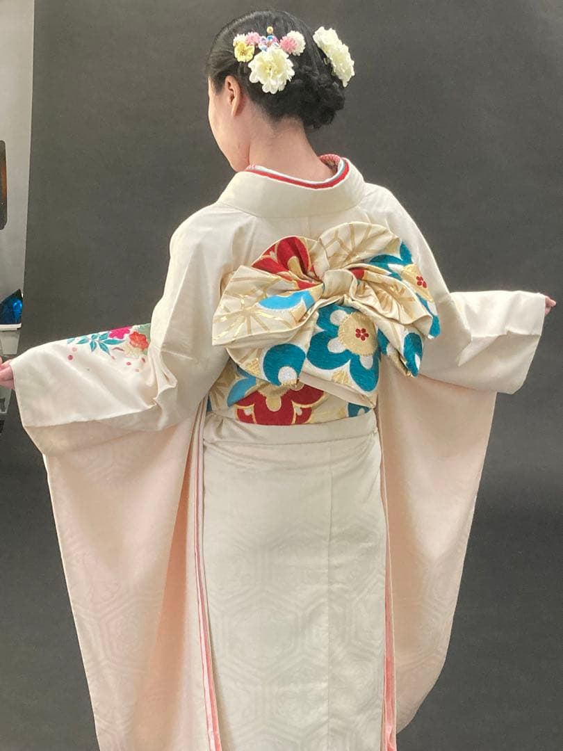 振袖フルセット　白総刺繍