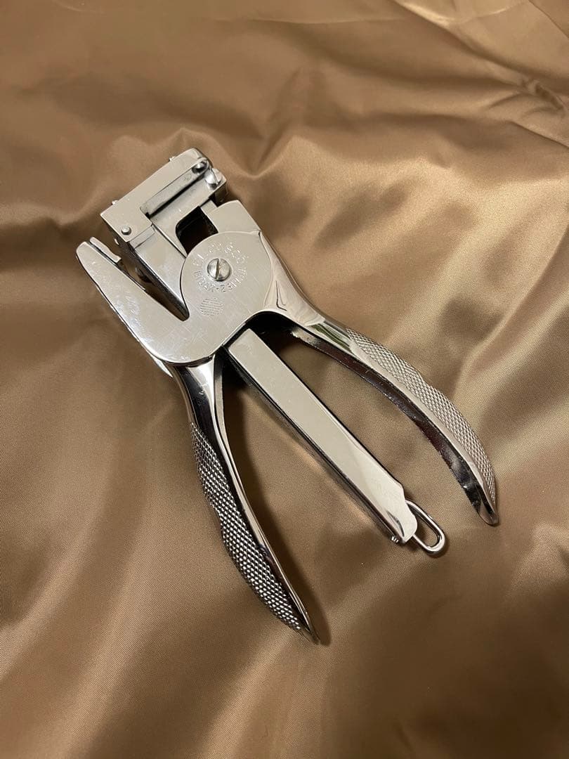 El Casco M-85 ステープラー