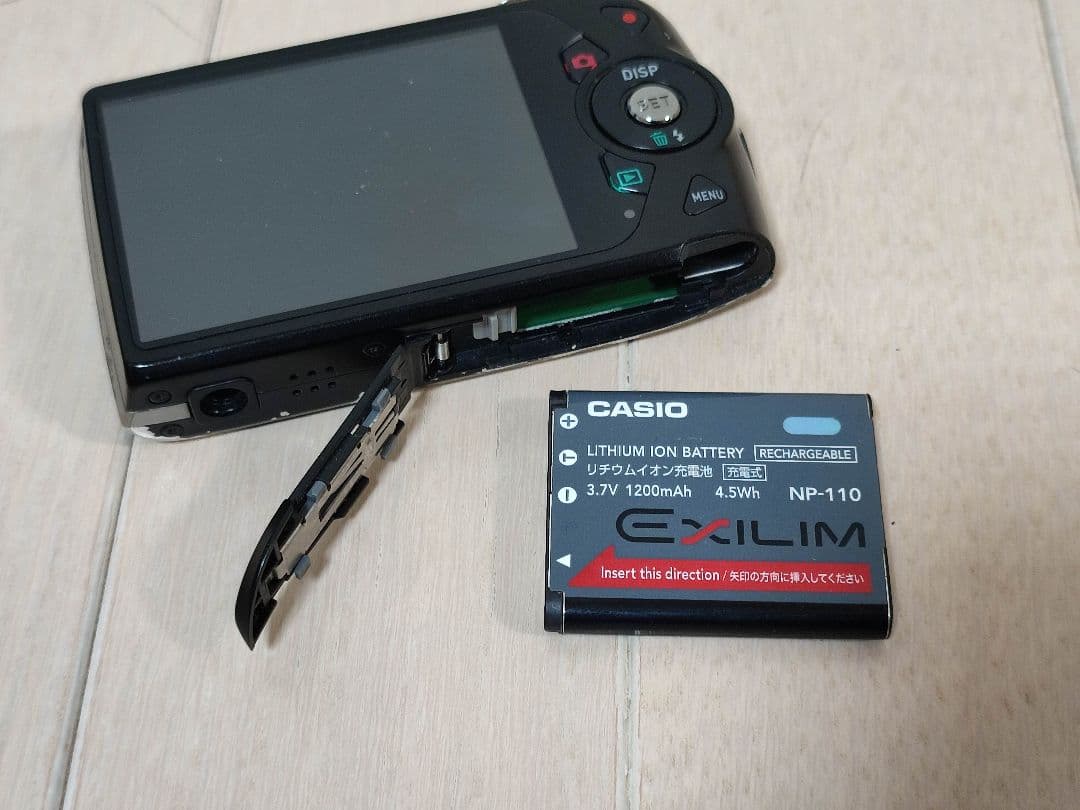 CASIO EXILIM EX-Z2300 14.1メガピクセル