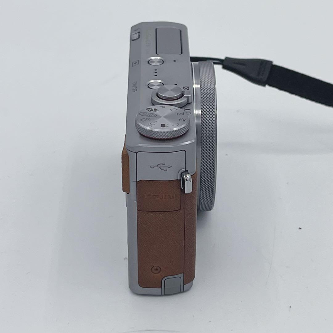 Canon PowerShot G9 X Mark II 本体と充電器