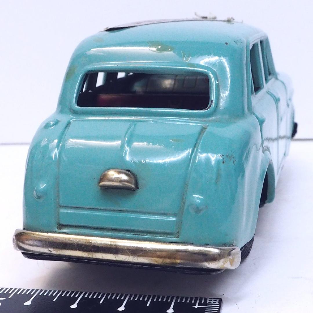 萬代屋【ダットサン セダン1000黄緑】ブリキtin toy car自動車■箱無