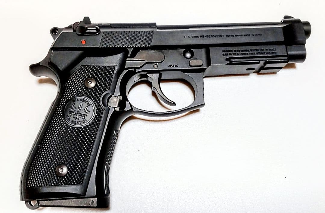 《蔵出し美品》東京マルイM9A1ガスブローバック 完動品 ベレッタの矢ロゴに注目