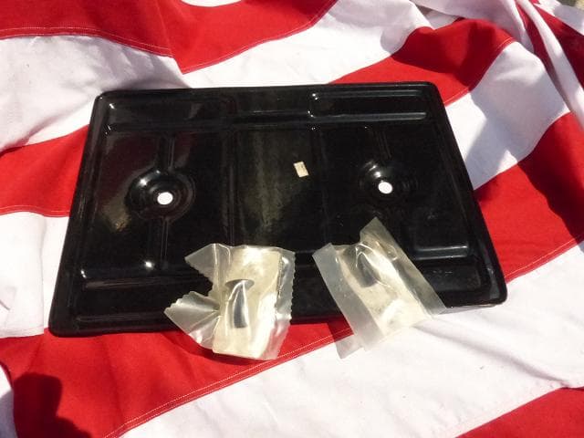 JEEP バッテリートレイ とドレンチューブ Ｍ151 Ｍ151Ａ2 ジープ　7