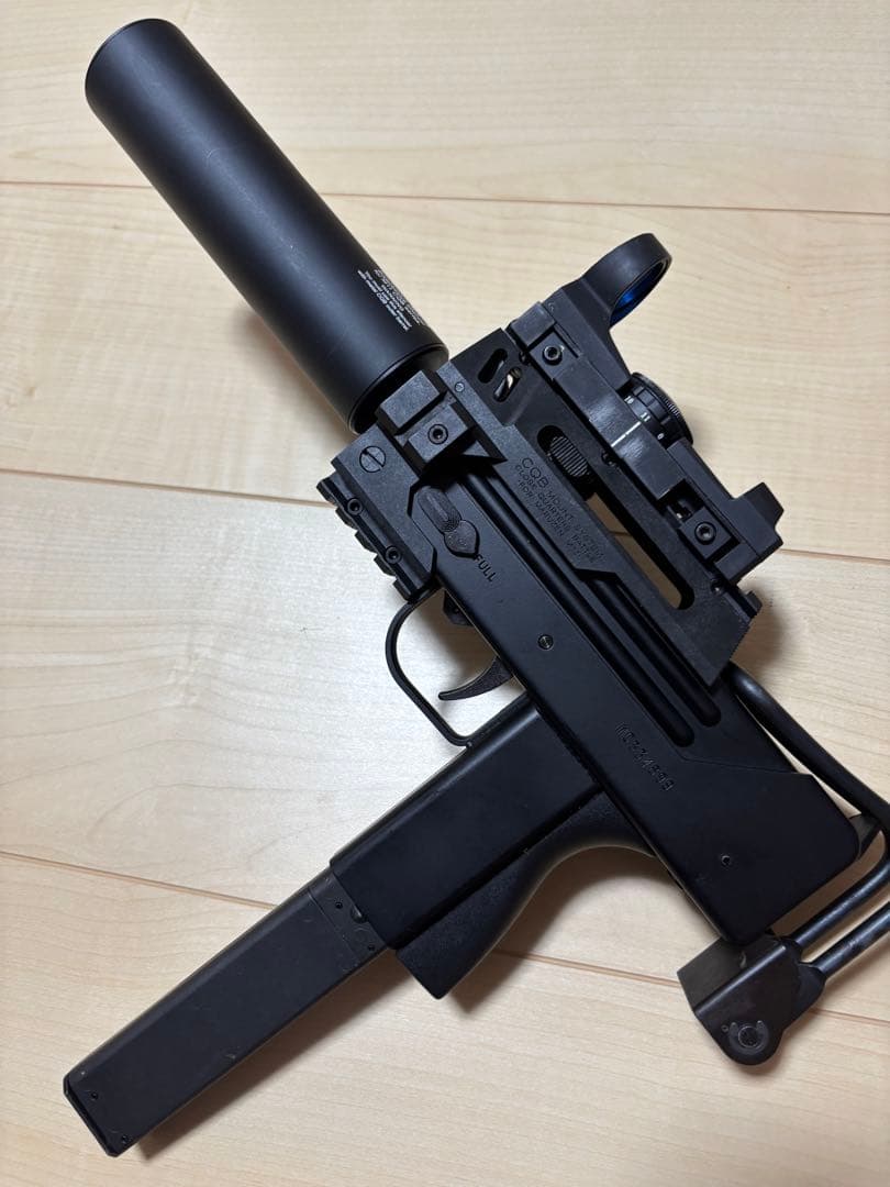 イングラム CQB サイレンサー・スコープ・ライト付き