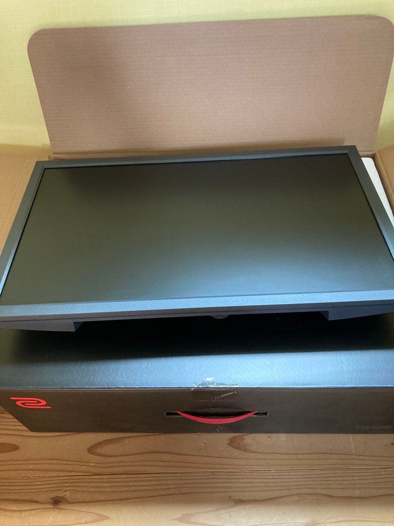 BenQ XL2411K ゲーミングモニター 24インチ モニターアーム付