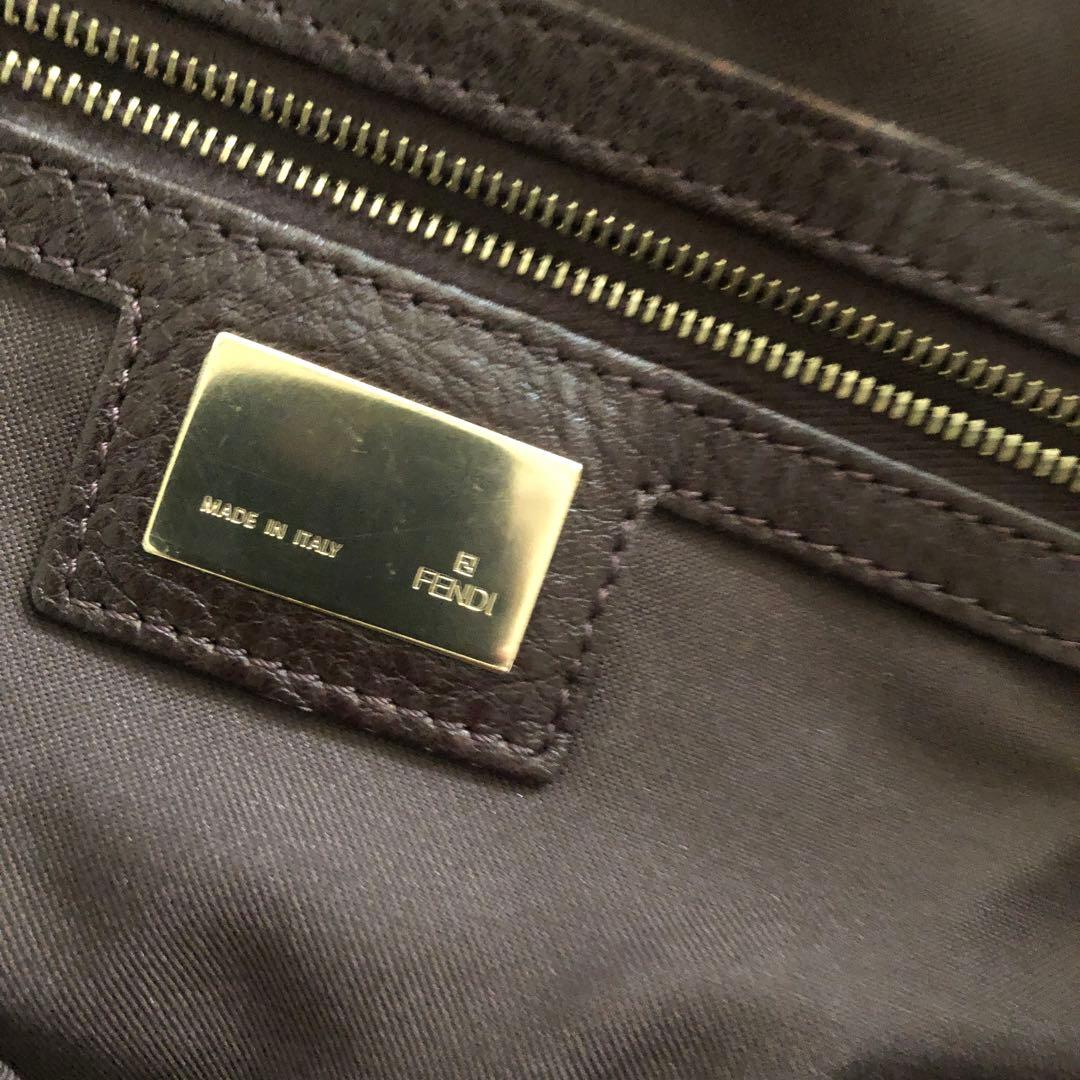 Fendi ハンドバッグ ファーとレザー ブラウン