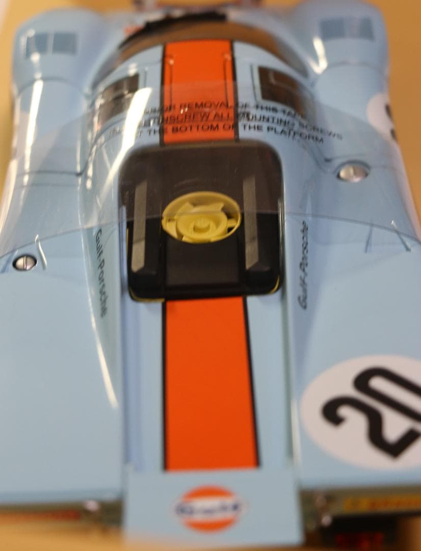 オートアート ポルシェ９１７ｋ　映画「栄光のル・マン」劇中車　1/18 　中古品