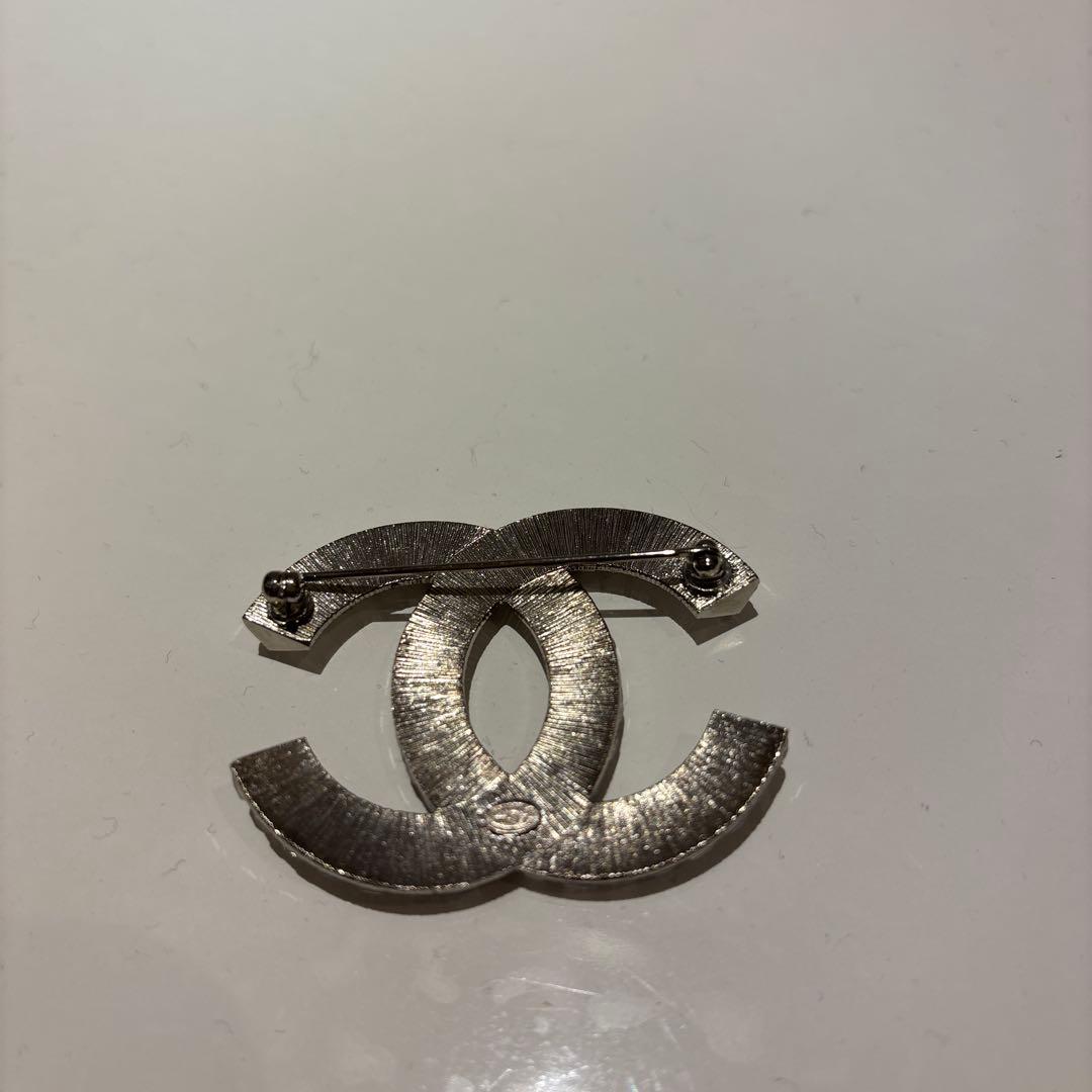 【美品】CHANEL ダブルCロゴ ブローチ シルバー