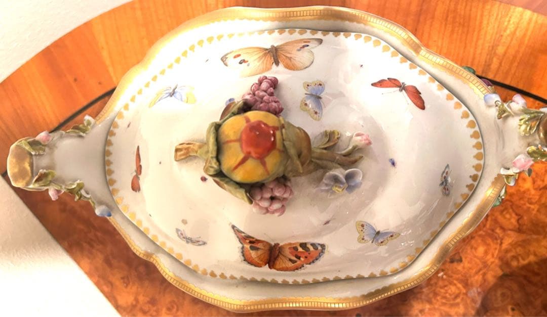 Mcmgcmi マンガーニ 　イタリア製　置物　陶器　ジュエリーボックス