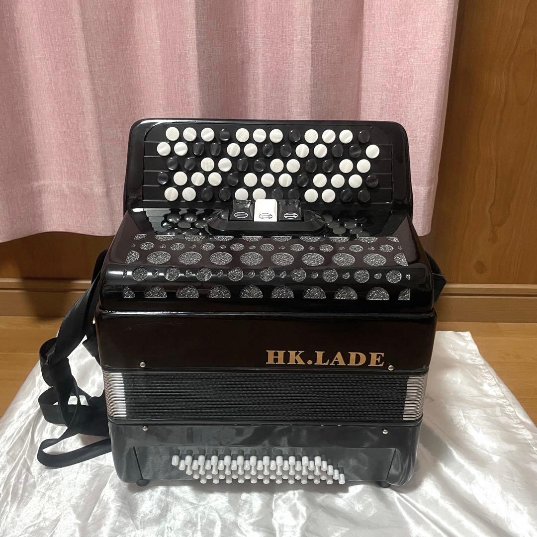 【超美品】ボタン式アコーディオン(ケース付き)