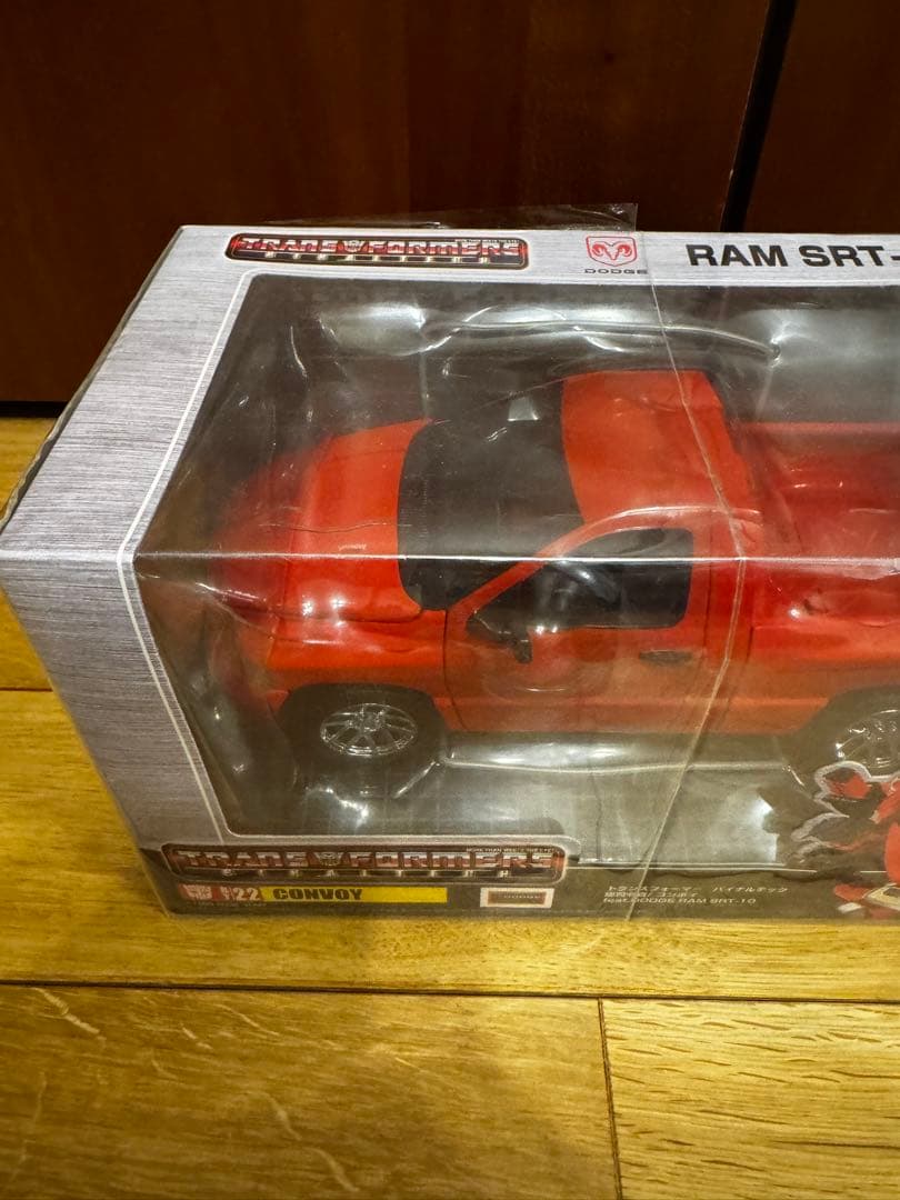 ミニカー TAKARA TOMY T122 CONVOY RAM SRT-10 1:24