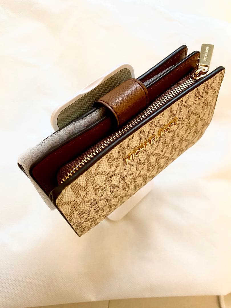 【未使用】MICHAEL KORS 二つ折り財布 ベージュ/ブラウン