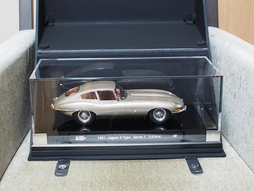 1/18 アマルガム Amalgam : ジャガー JAGUAR E-type