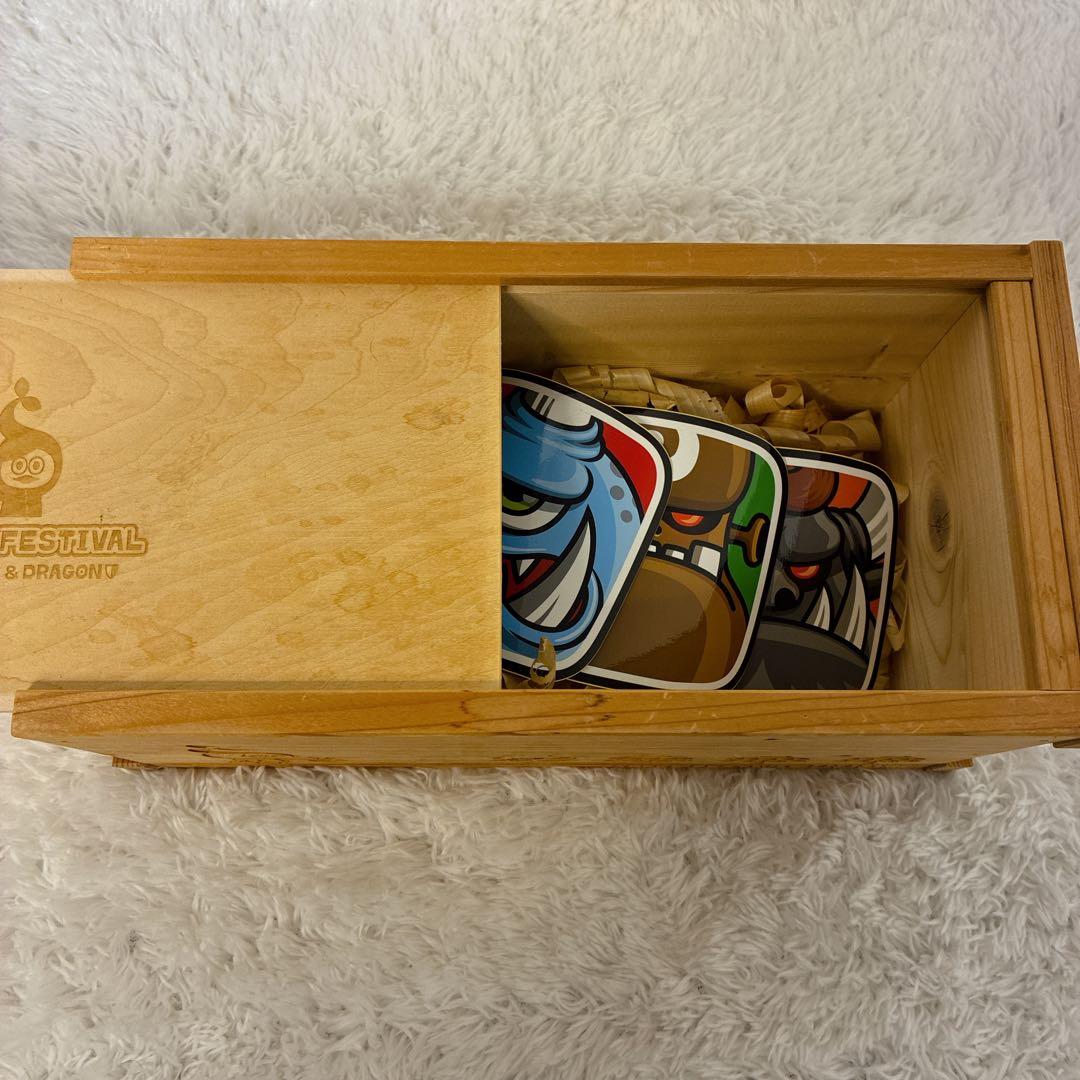 【超希少】城とドラゴン 非売品 木製ボックス ステッカー付き アプリ ゲーム