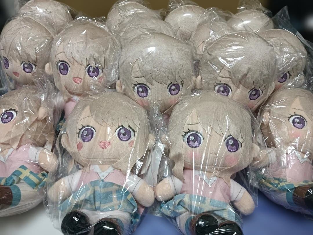 大量　黒岩メダカに私の可愛いが通じない Mぬいぐるみ 川井モナ 2種