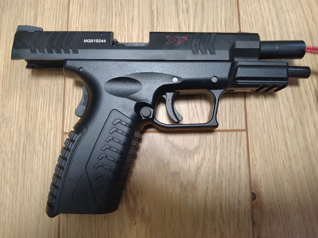 【最終値下げ】東京マルイ　ガスブローバックガン XDM-40　（刻印カスタム品）