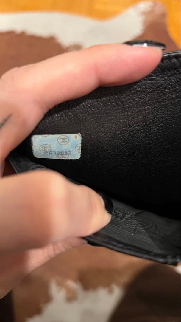 し*く様 CHANEL キャビアスキン 二つ折り財布