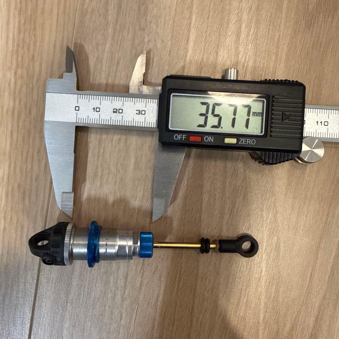 アソシ　Associated ショック4個セット b74.1 12ミリ