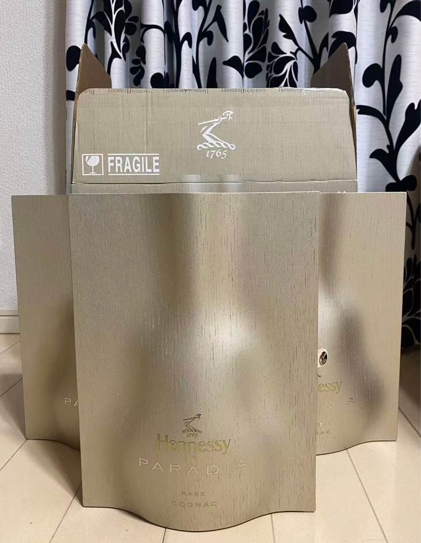 Hennessy Paradis ヘネシー パラディ空瓶 3本箱付 外箱付