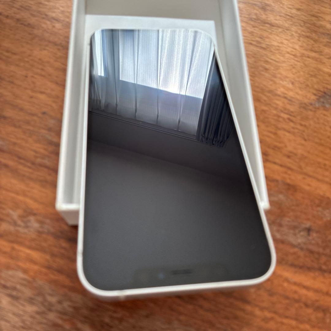 Apple iPhone 12 128GB ホワイト 本体 充電ケーブル付