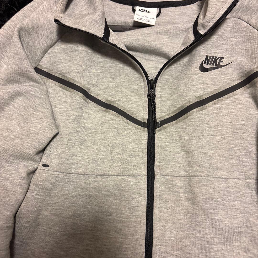 NIKEテックフリースキッズxl