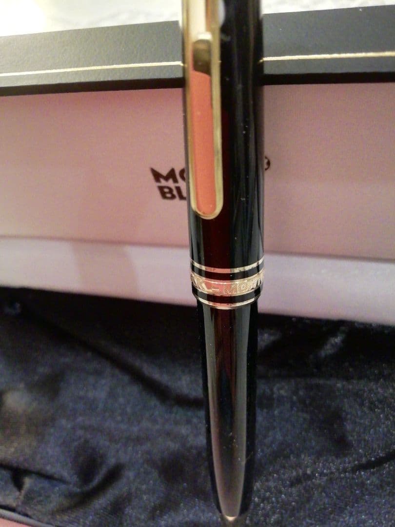 MONT BLANC ボールペン２本　シャープペンシル1本　ケースの4点セット