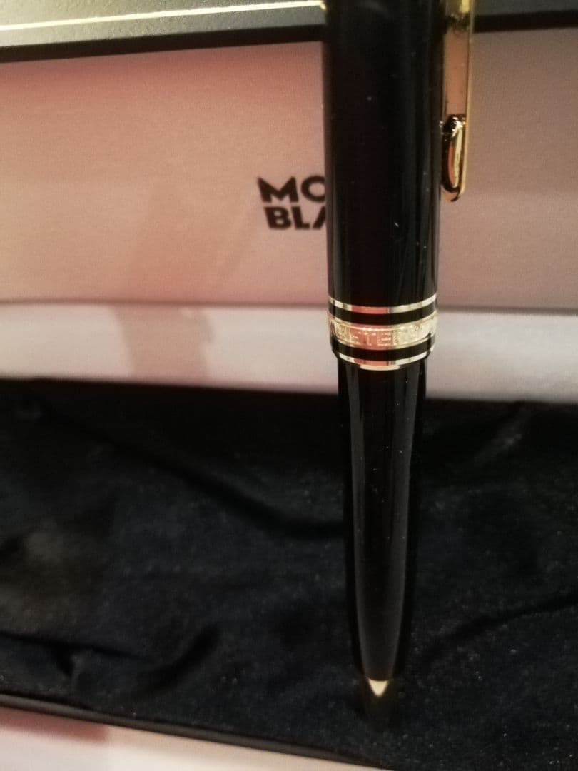 MONT BLANC ボールペン２本　シャープペンシル1本　ケースの4点セット