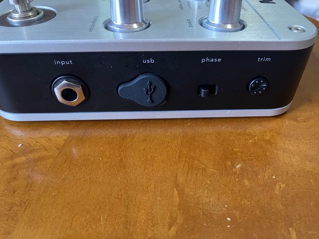 ギター Fishman Aura Spectrum DI