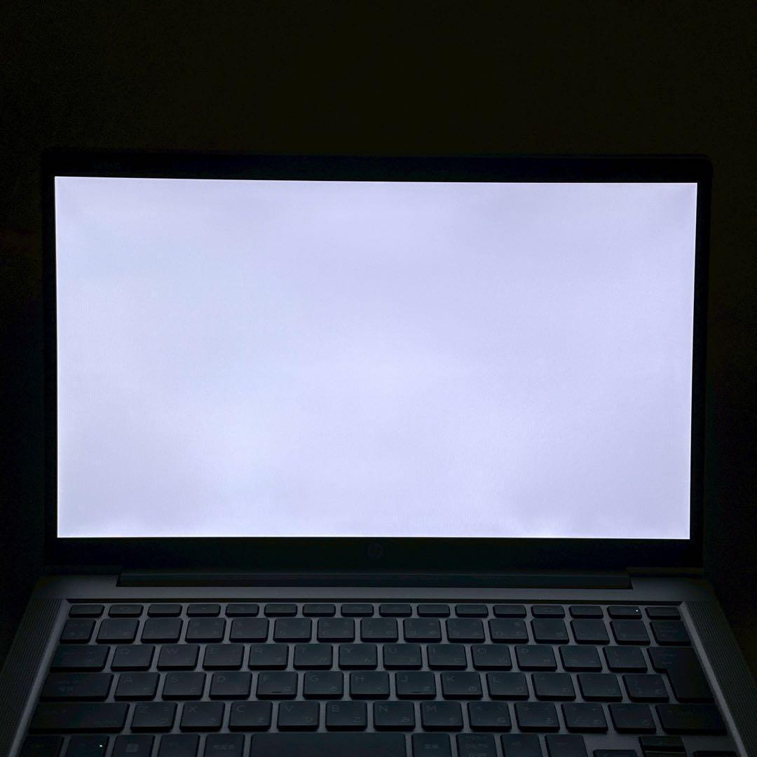 美品 HP 13型 軽量 ノートパソコン 2022年製 AMD 691