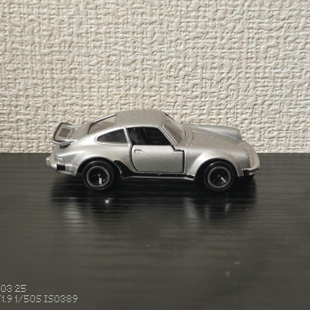 TOMICA　トミカ　ポルシェ930　ターボ　銀色　箱付き