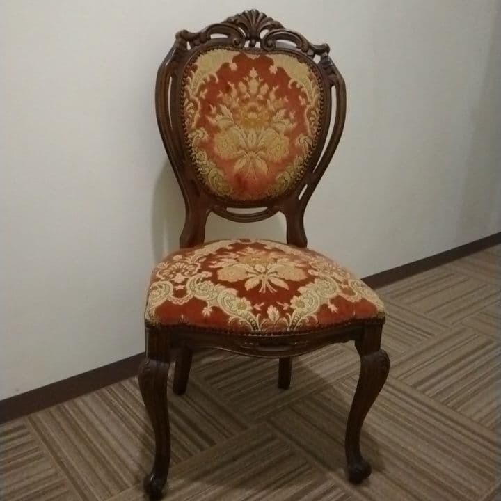 クラシック彫刻デザイン✴金華山生地✨大きめ猫足チェア✨豪華で重厚感あります✴