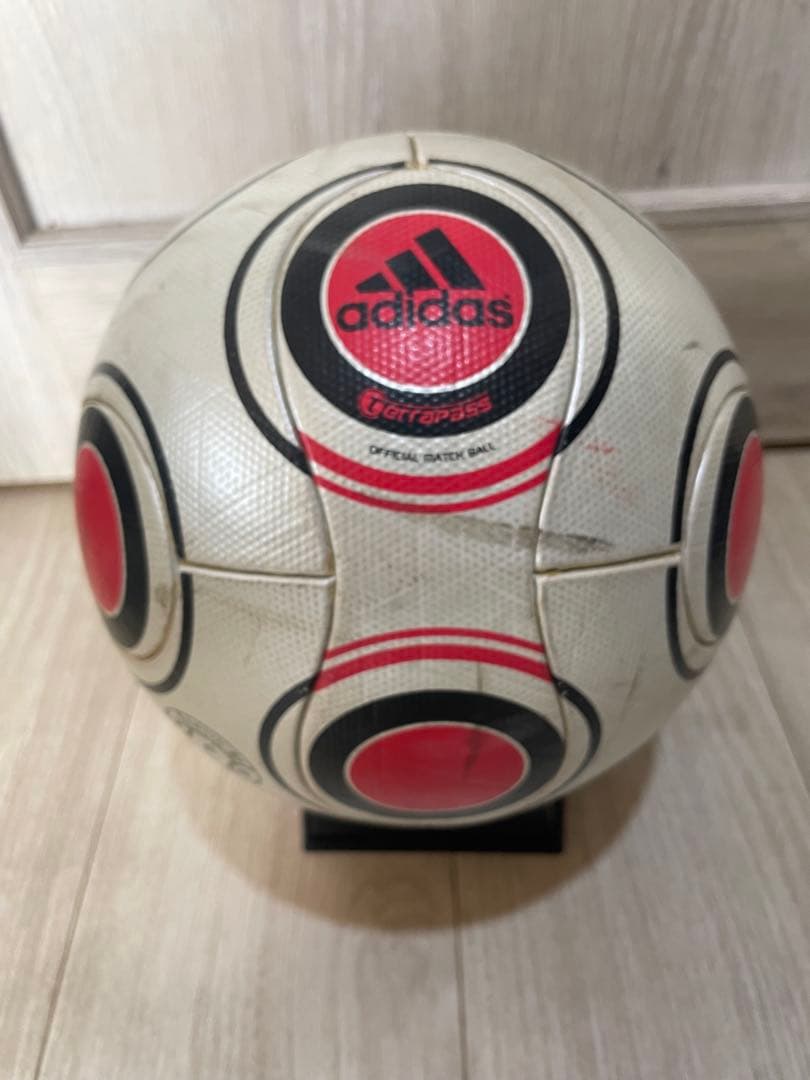 希少？2009年赤テラパスTERRAPASS 5号球　ガンバ大阪ロゴあり。