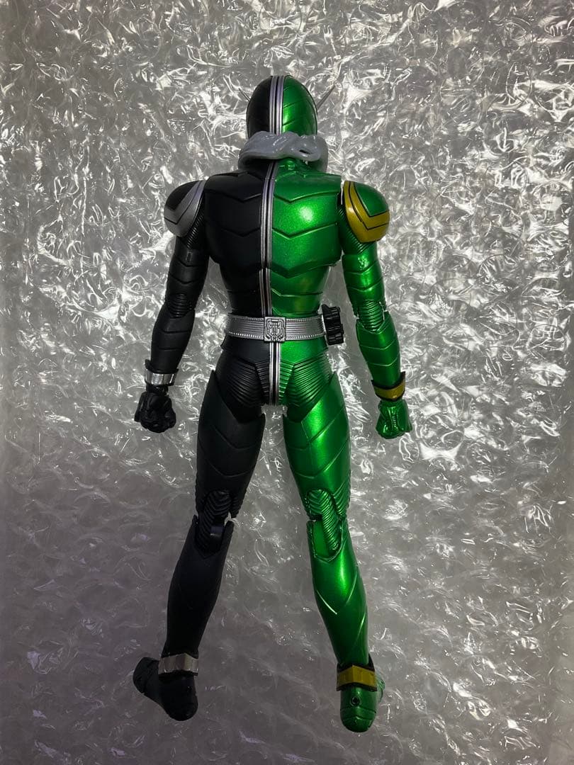 【中古品】S.H.Figuarts（真骨彫製法）仮面ライダーW サイクロンスカル