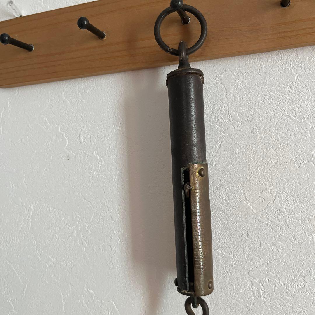 アンティークスケール フック付き 金属製