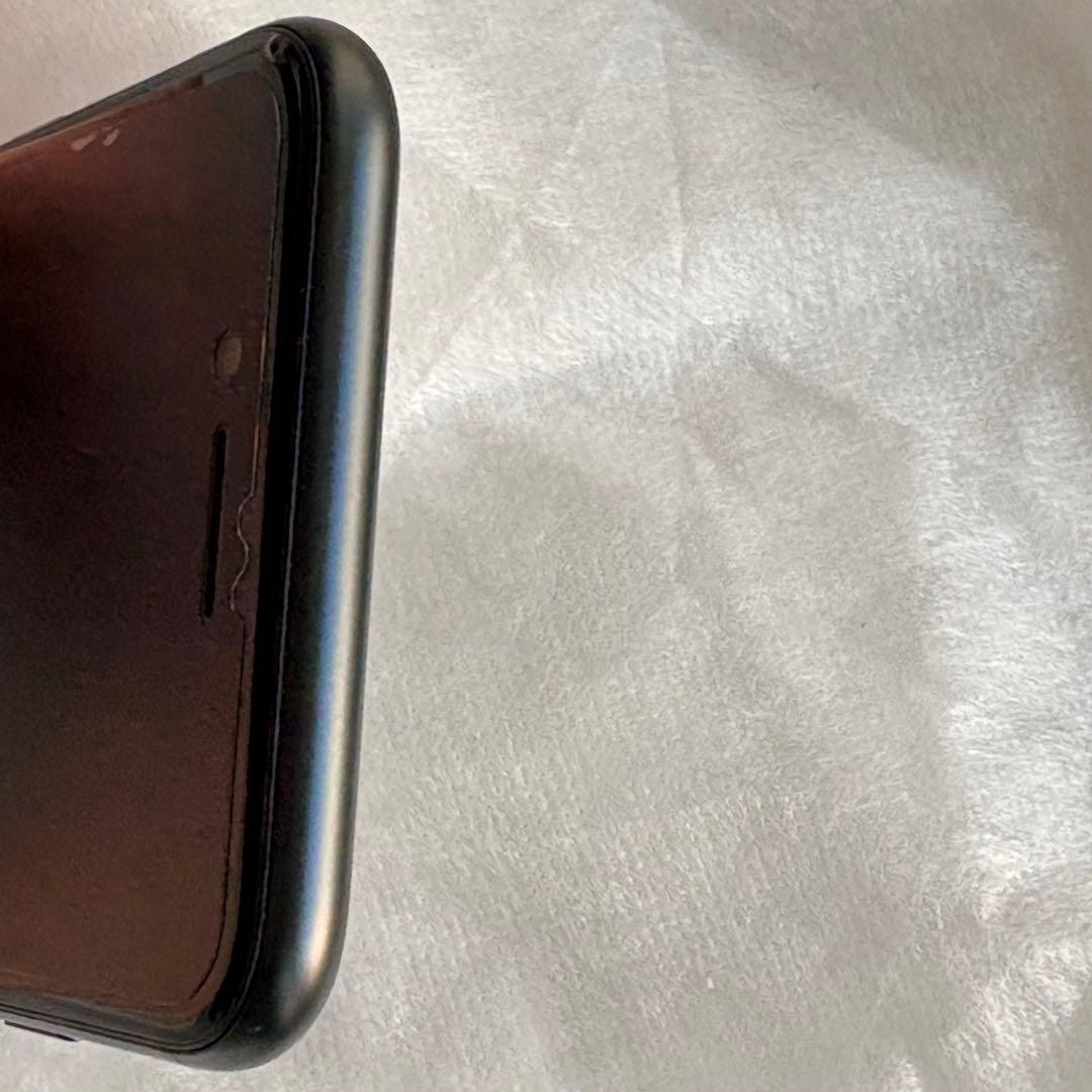 iPhone SE 第3世代 ミッドナイト 128GB 背面割れ