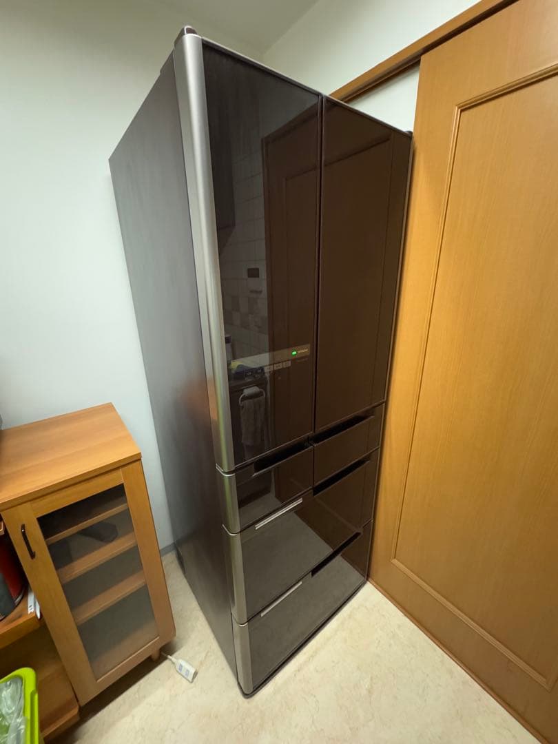 【美品】日立 冷凍冷蔵庫 565L（R-A5700）