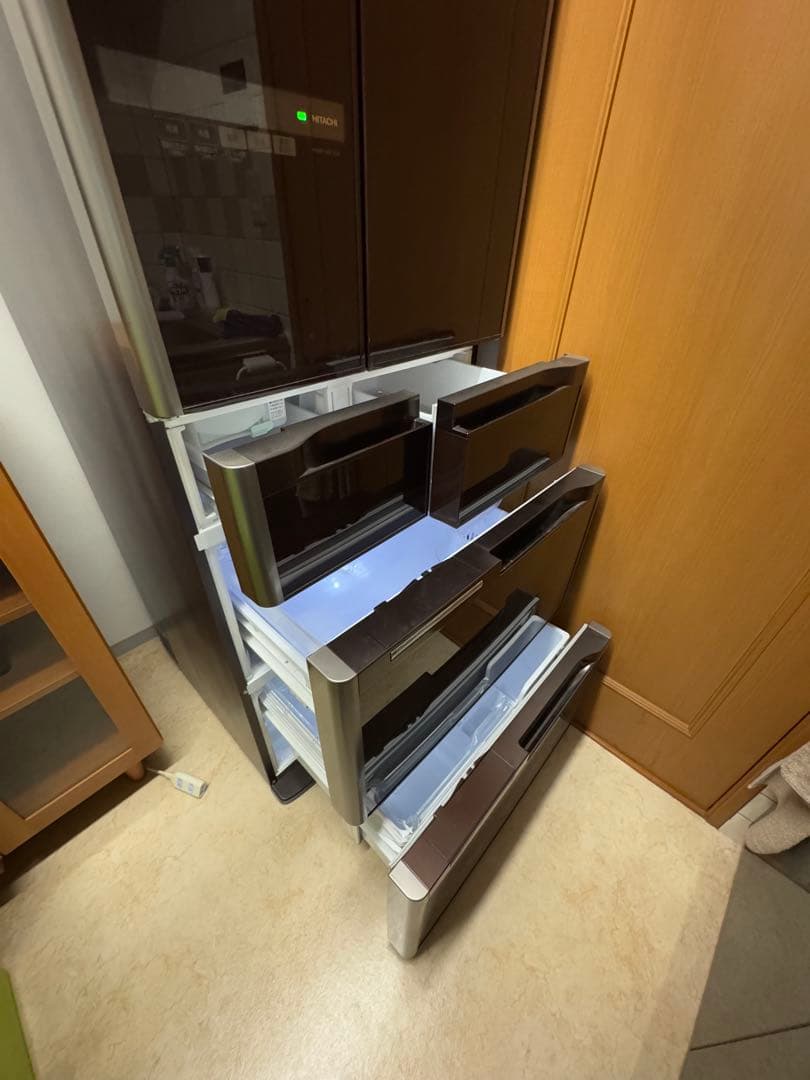 【美品】日立 冷凍冷蔵庫 565L（R-A5700）