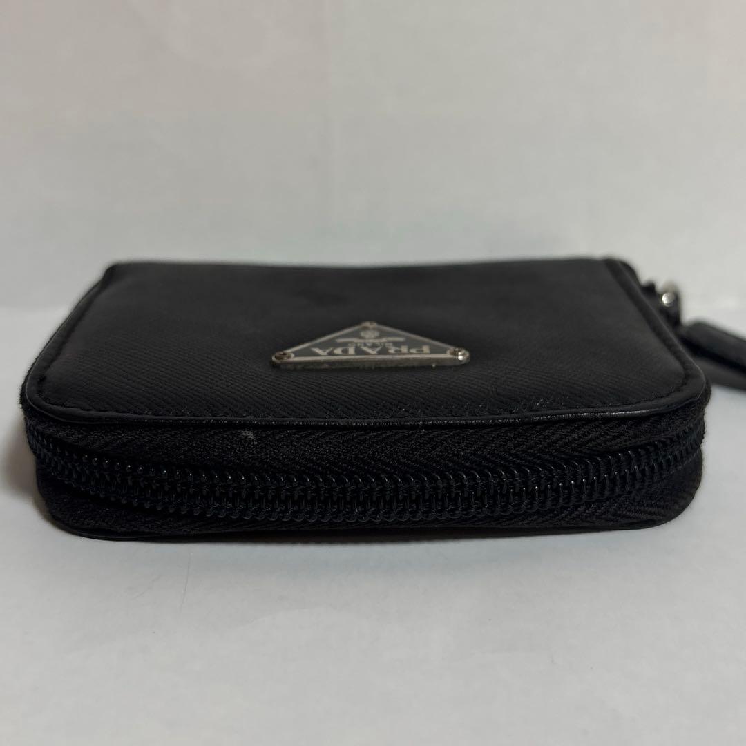 美品✨PRADA ケース ラウンドジップ サフィアーノ 三角ロゴ ブラック