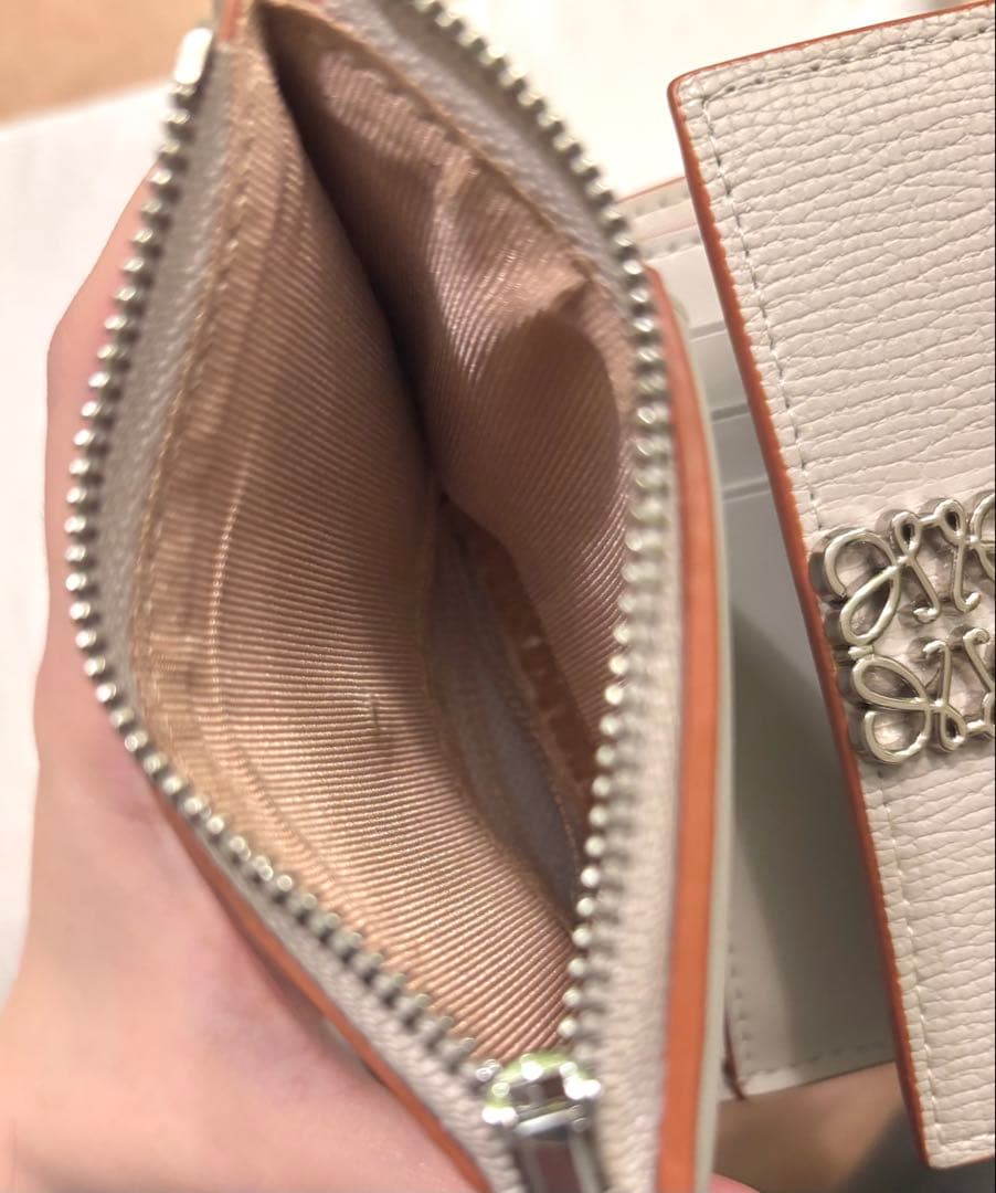 【美品】ロエベLOEWE アナグラム バーティカル ウォレット 折り財布