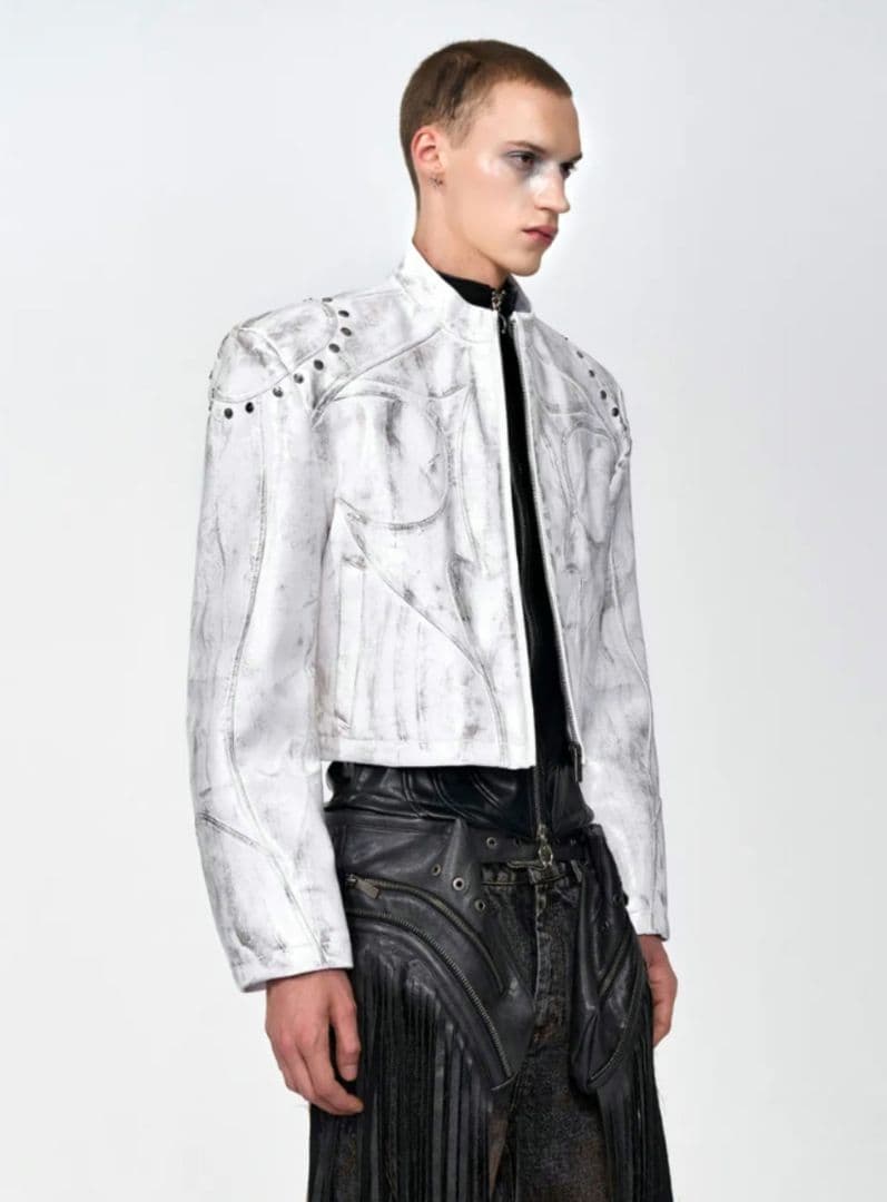 STARTEXCEEDEND ショートフェイクレザージャケット 肩パッド付き