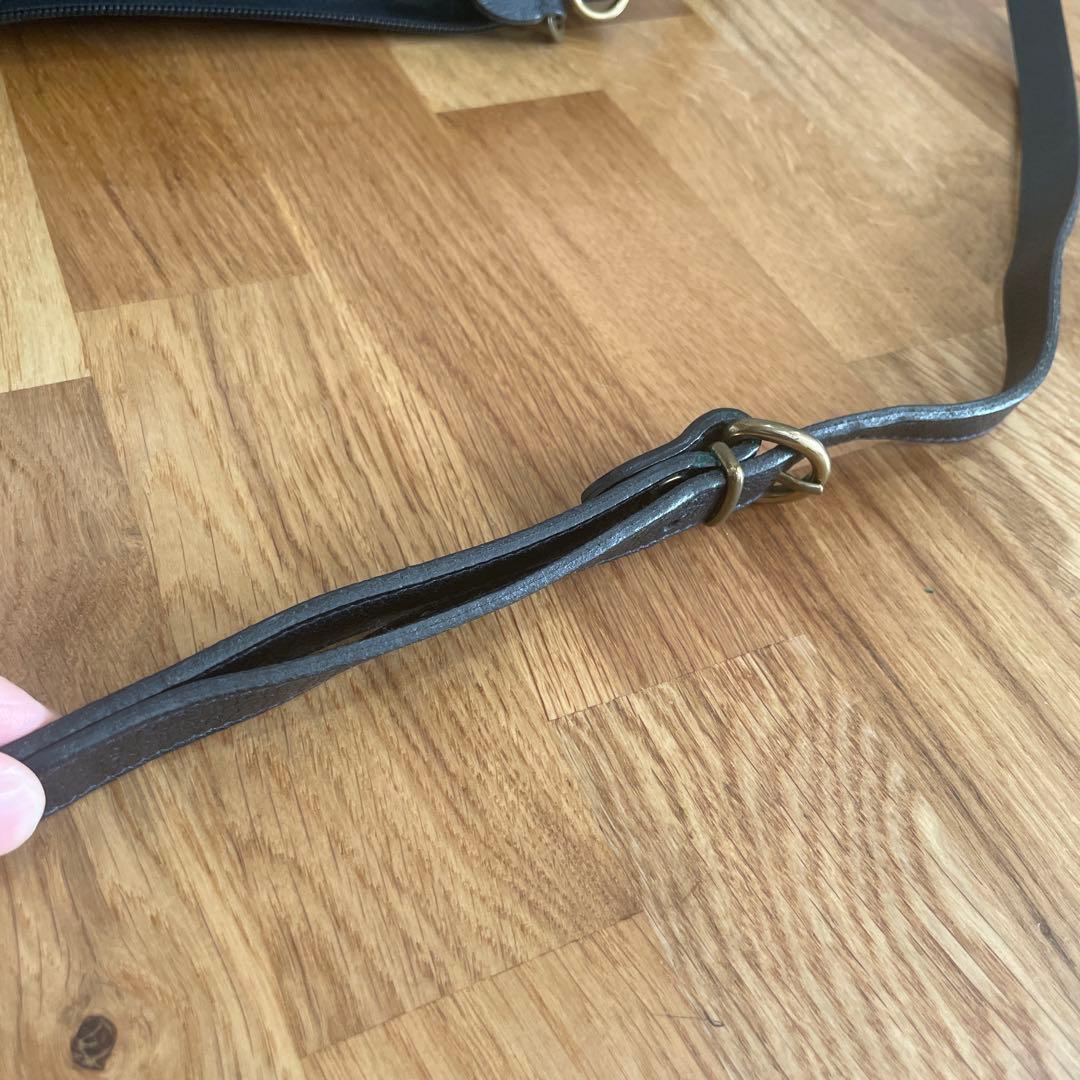 イルビゾンテ　クロスボディバッグ　黒