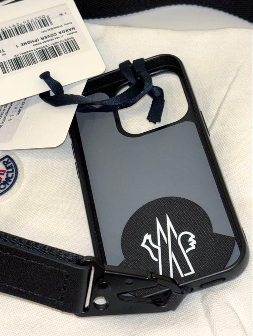 マ*ツ様 再々値下げ　MONCLER スマートフォンケース iPhone15Pr