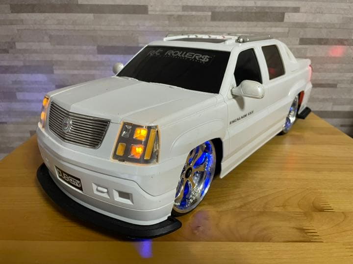 トイラジコン改ホビーラジコン化 依頼 DUB CITY エスカレード EXT