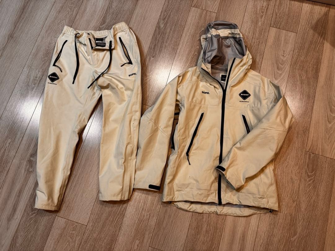 F.C.Real Bristol ジャケット・パンツセットS レインウェア