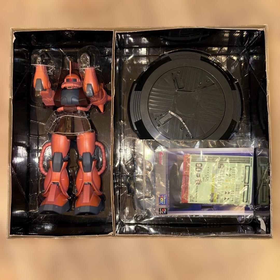 MS-06S Zaku II アクションフィギュア